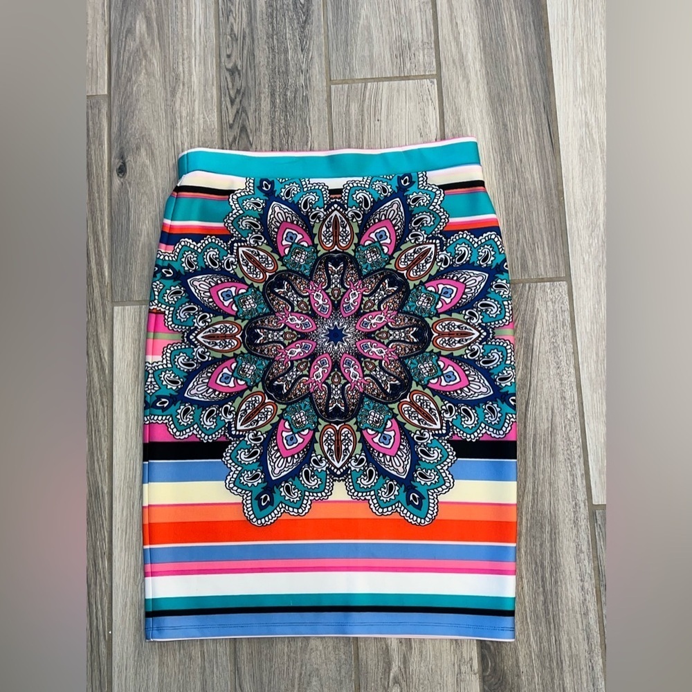 Melissa Paige Multi Colored Print Midi Skirt Medium